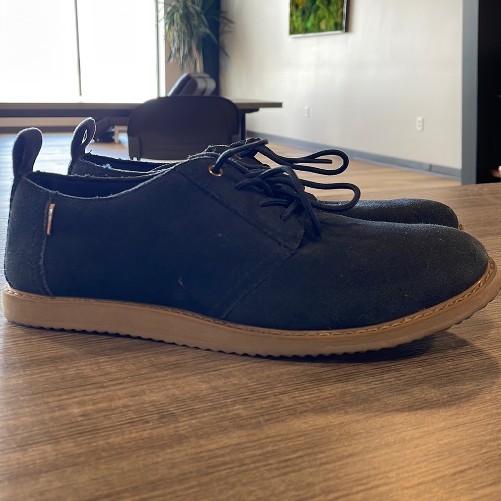 Boys shoes